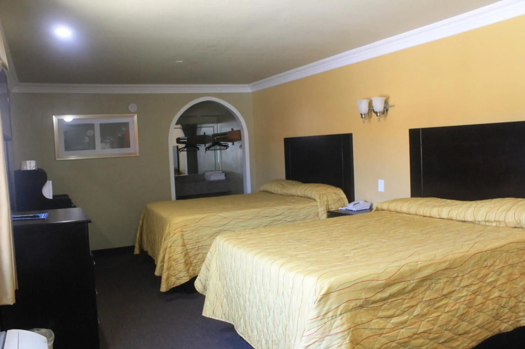 El Rancho Inn
