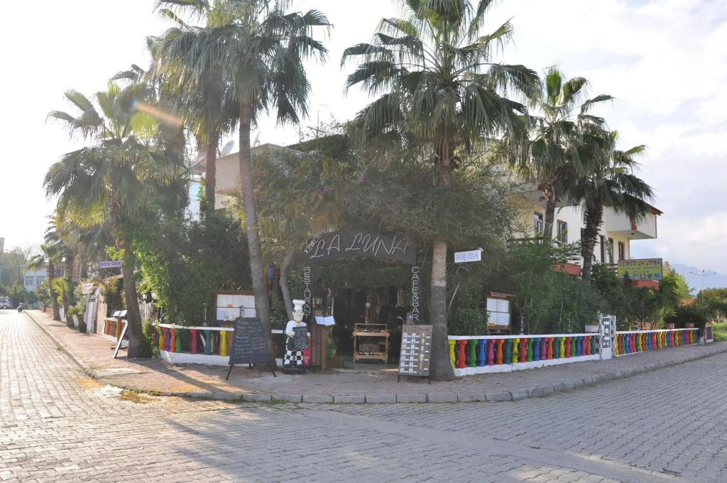 Laluna Pension