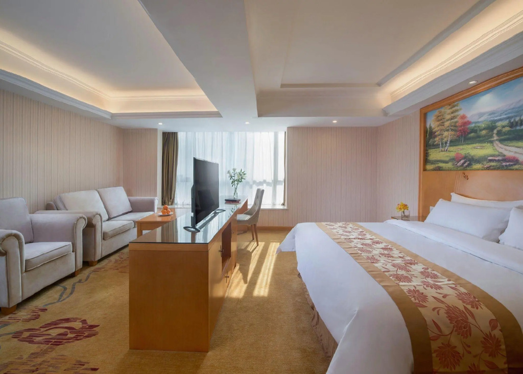 Vienna Hotel (Guiyang Huaguoyuan)