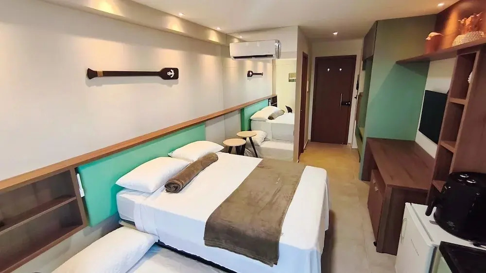 Max Carneiros Suites by CTA