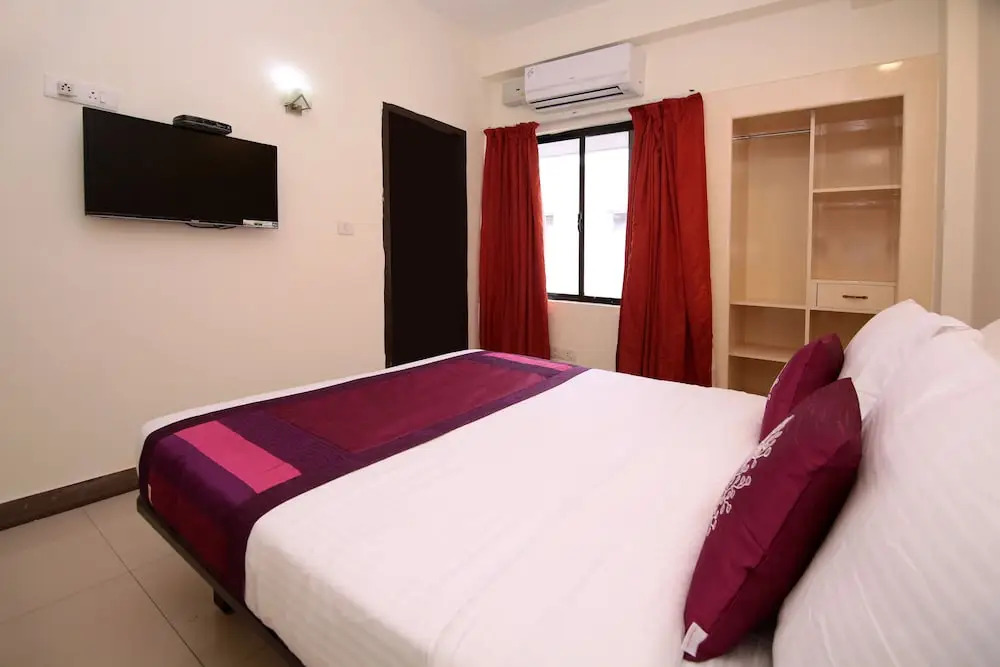 OYO Flagship 084 MG Road Trivandrum