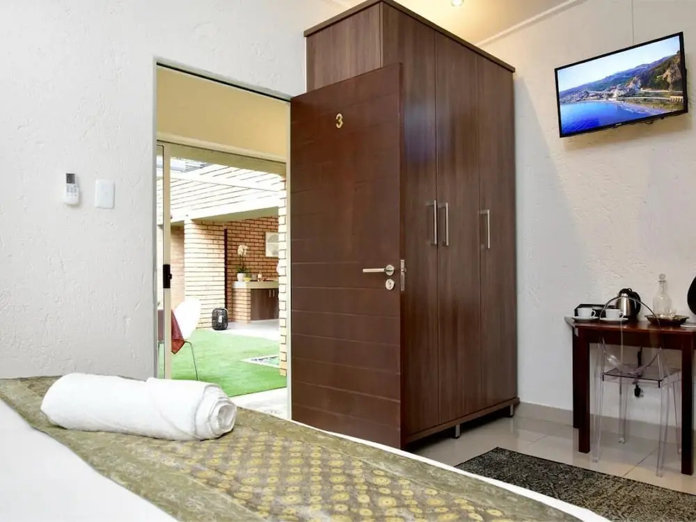 Five O'clock Zen Boutique Guest House