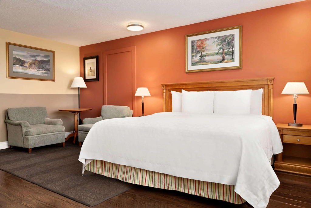 Travelodge by Wyndham Richmond Hill