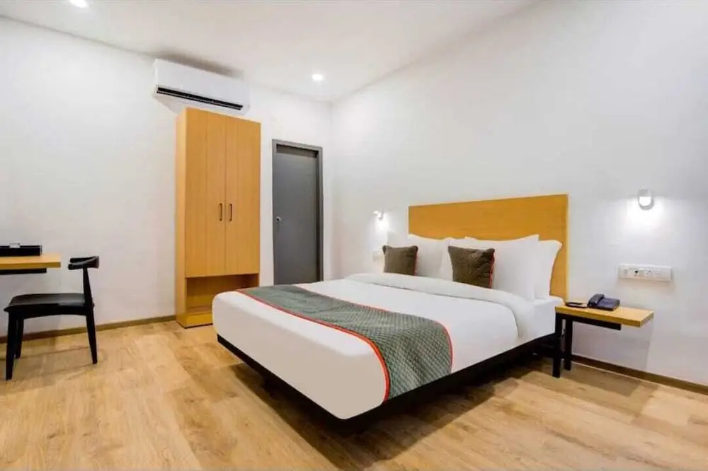 Hotel O Vivek inn Palace