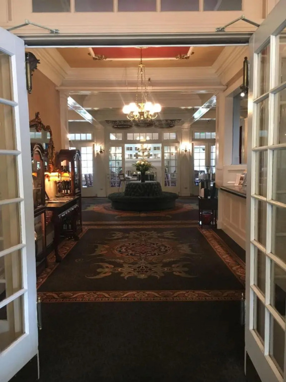 Columbia Gorge Hotel & Spa