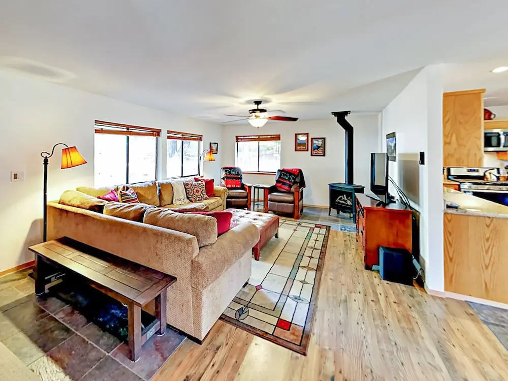 3br W/ Private Hot Tub! Near Golf & Ski Resorts 3 Bedroom Home