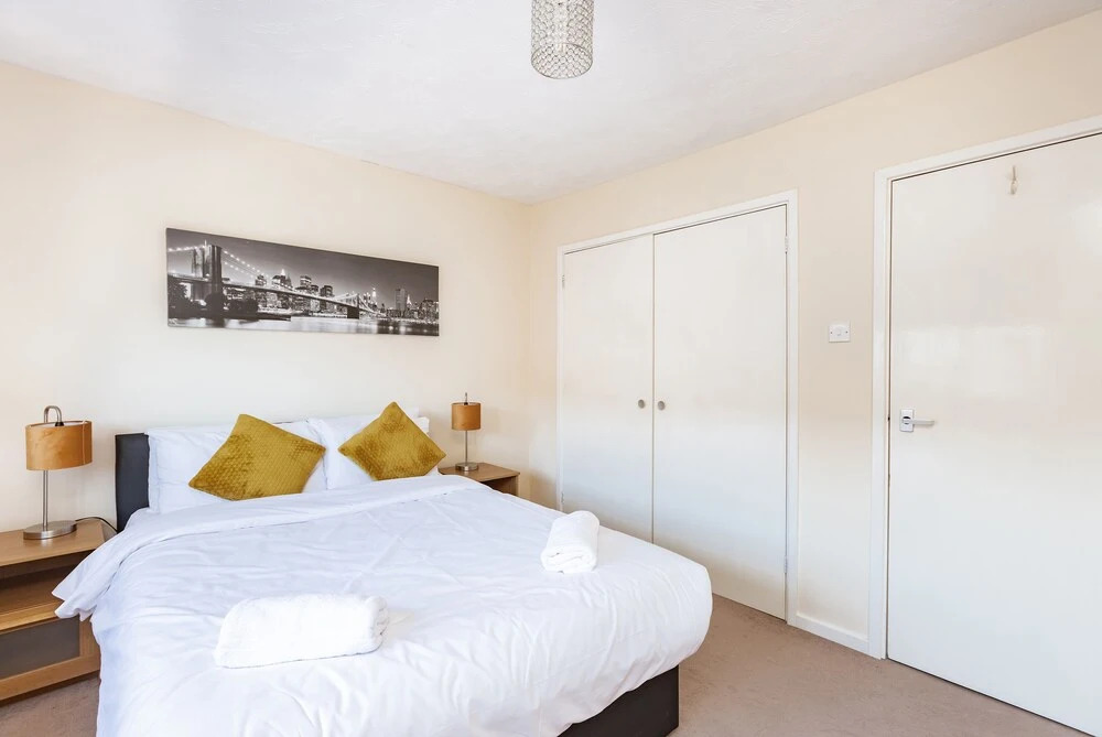 Clarence Suite - Cozy 1BR With Parking in Chatham
