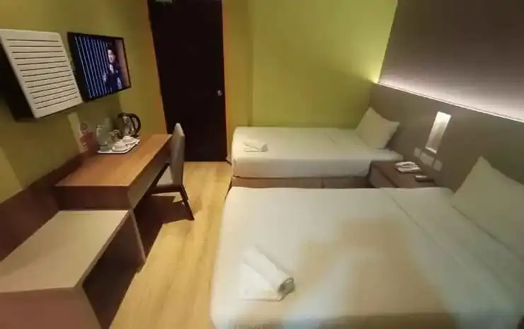 Capital O 9010 Yee Hotel