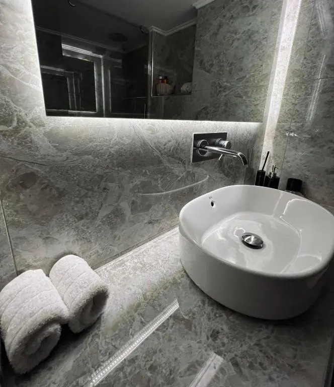 Kozani Home 01