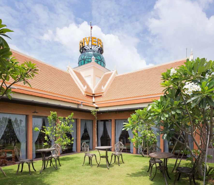 LCS Hotel & Apartment