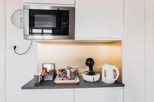 Bond Apartment