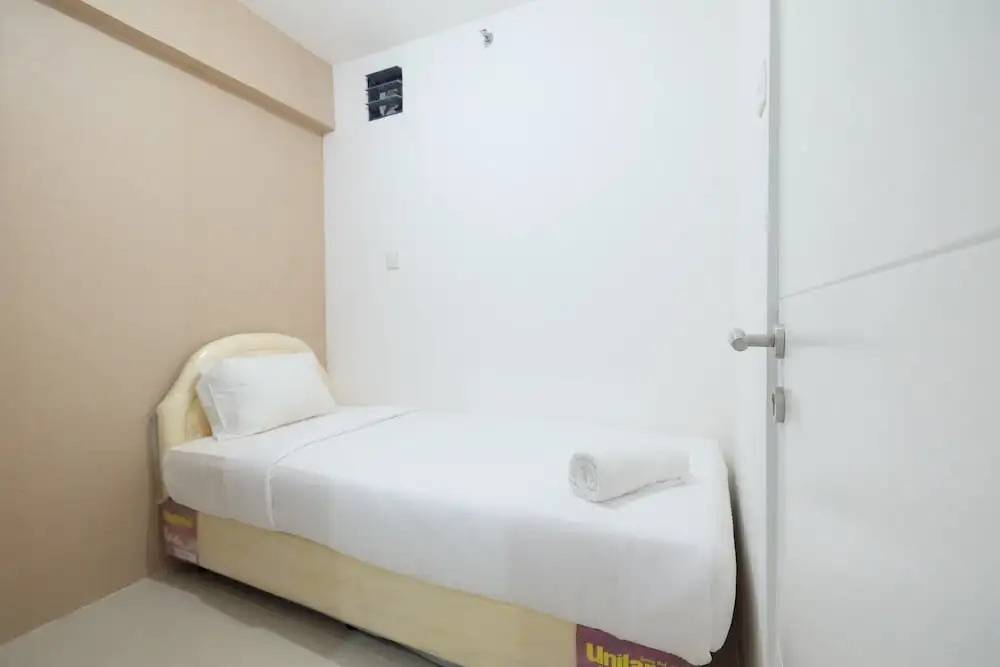 Homey Bassura City Apartment near Shopping Center