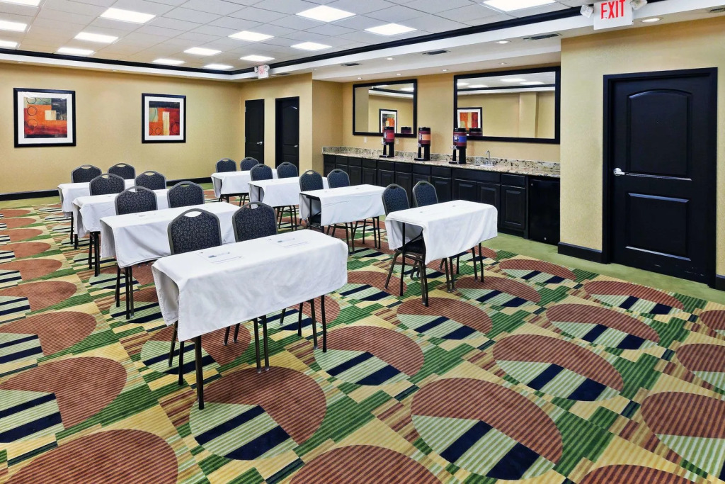 Durant Inn & Suites