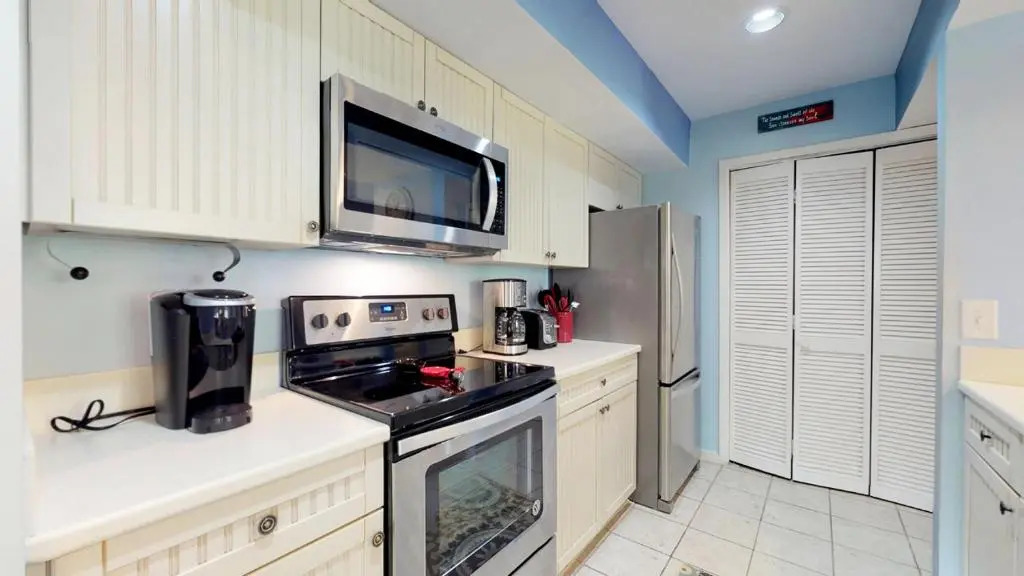 243 Turnberry Village