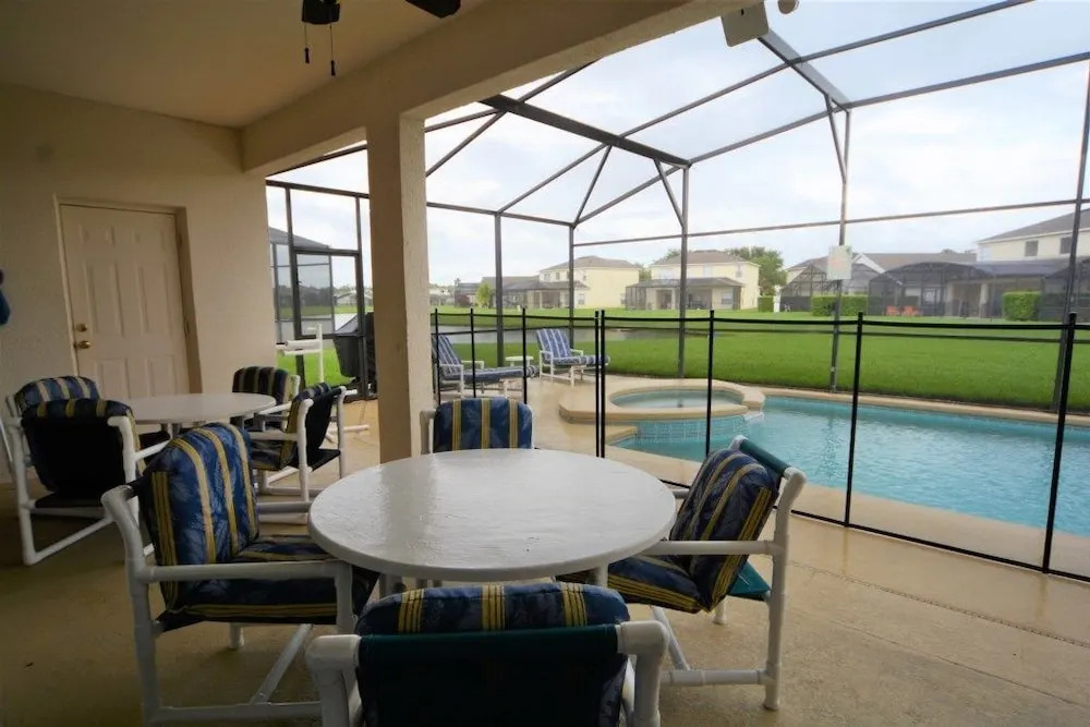 Cumbrian Lakes 4815 - Seven Bedroom Villa with Private Pool