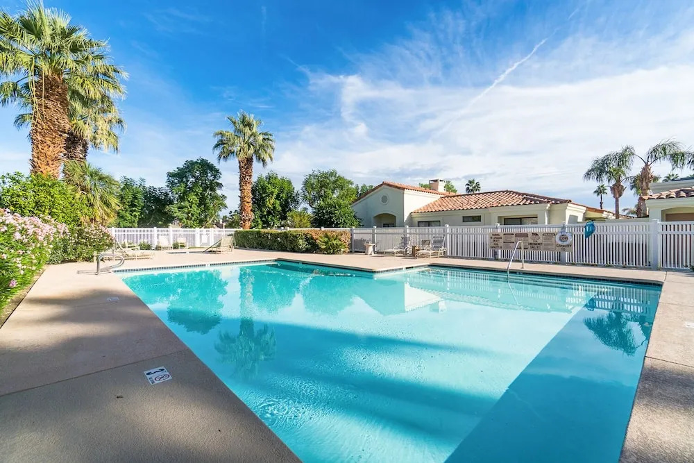 55092 Oak Tree Condo 3 Bedrooms 3 Bathrooms Condo