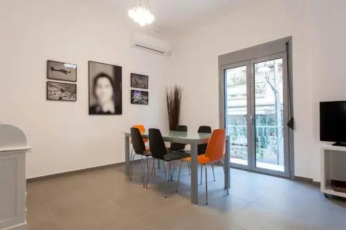 Five-Bedroom House near Acropolis