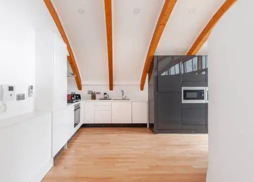 Leicester Square 3Br Penthouse W/ Terrace & Lift