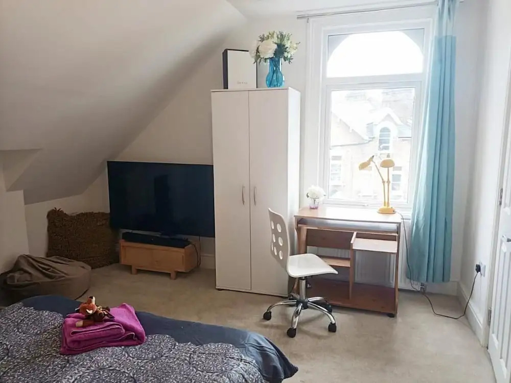 Stylish 2bed 2bath 8min to LondonBridge
