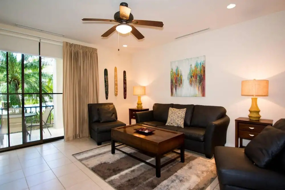 Ground-floor unit with terrace with direct access to pool in Coco