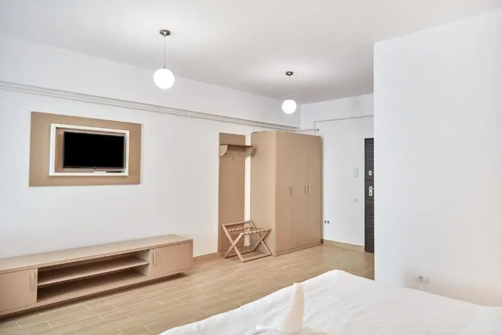 Excelsior Apartments 2