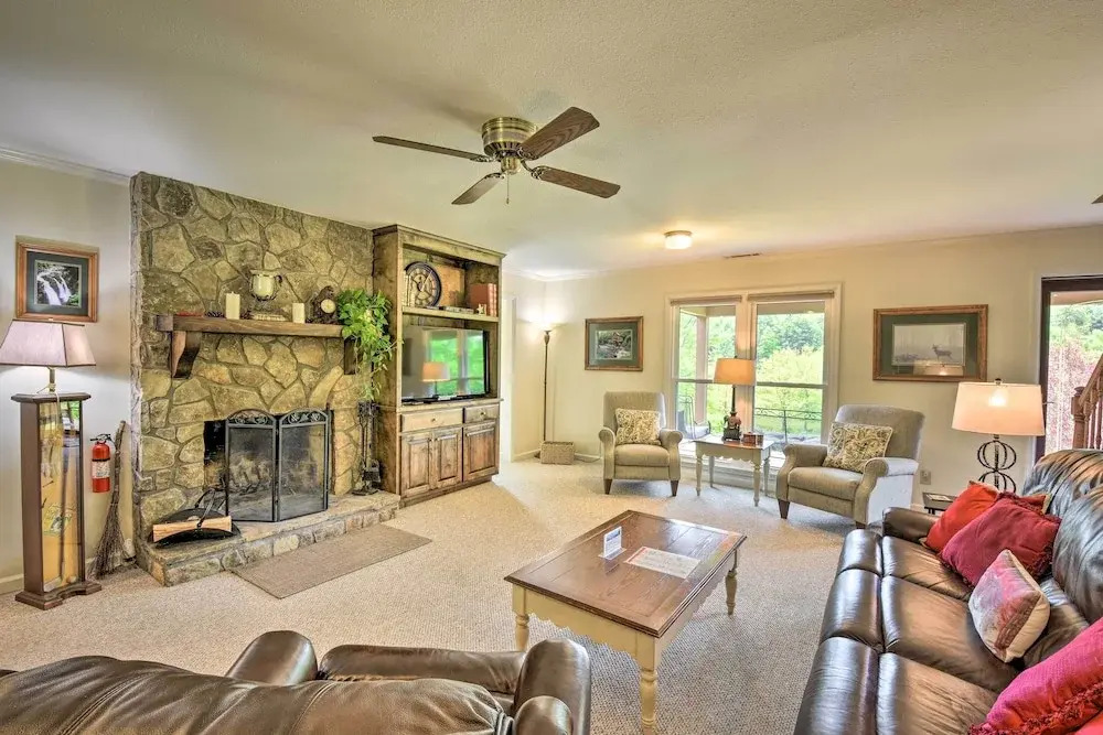 Sky Valley Retreat w/ Resort Amenities & Views!