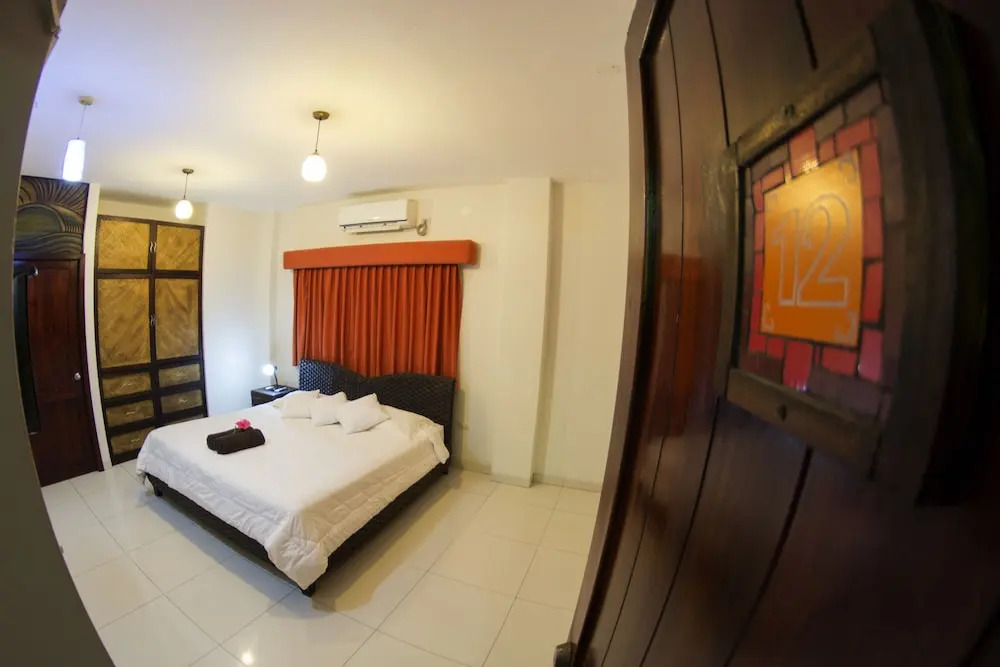 SP Hotel Montañita