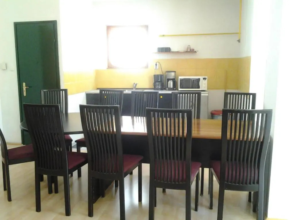Hostel 66