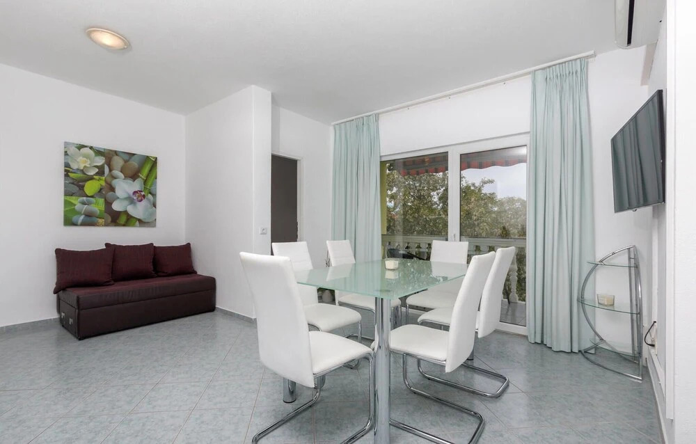 Awesome Home in Stinjan With Wifi and 1 Bedrooms