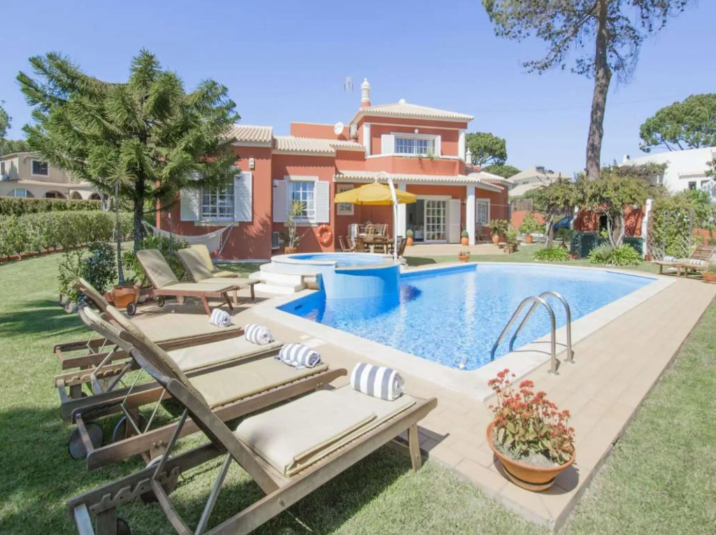 Villa Pura (AL) in Quarteira