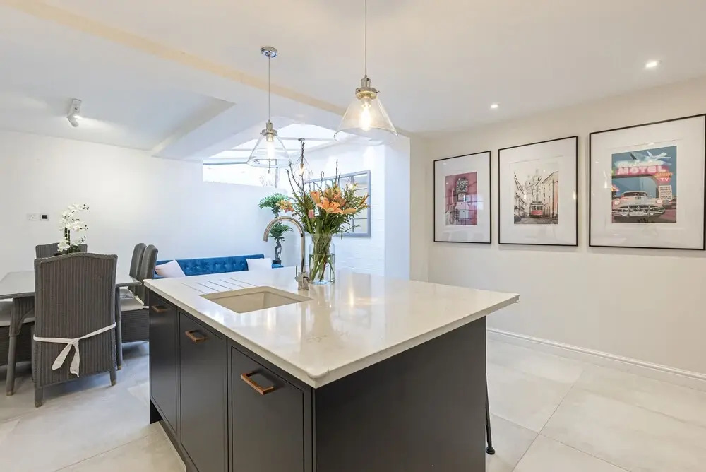 JOIVY Exclusive 3Br Home W/ Terrace In Chelsea