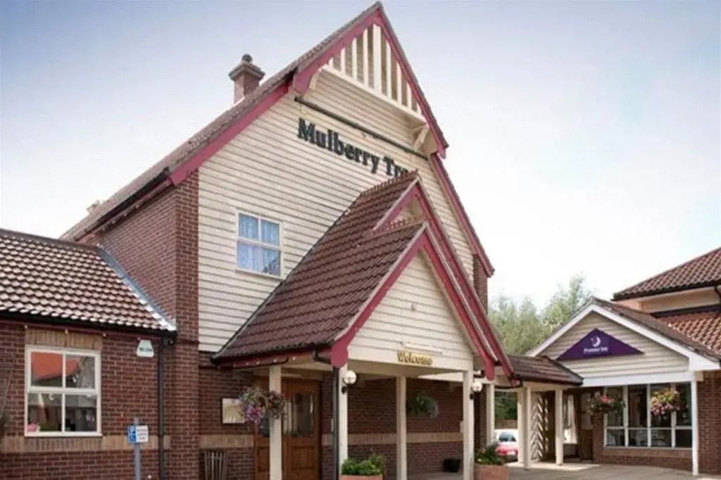 Premier Inn Braintree (A120)