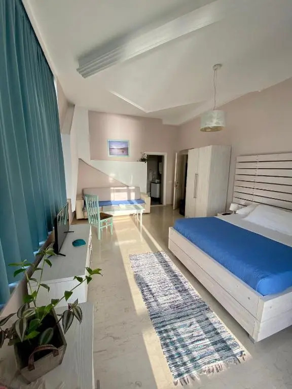 Saranda Hotel