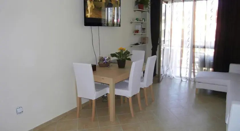 Alexandrovi Apartment in Cascadas Complex