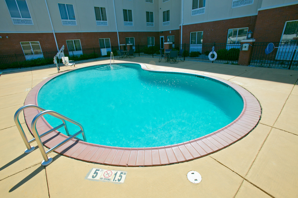 Holiday Inn Express & Suites Brookhaven by IHG