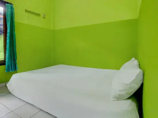 OYO Life 92829 Kos Insan Madani