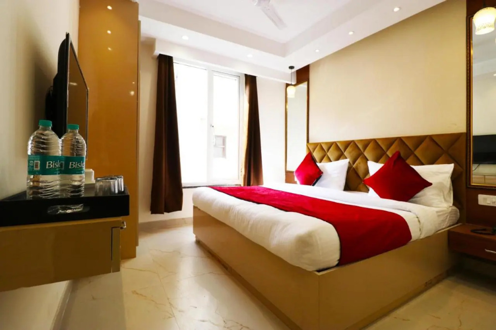 Hotel Leo Saffron