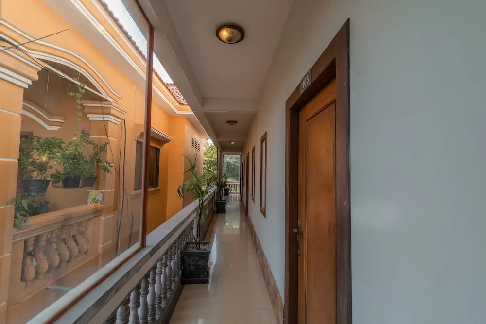 160 Angkor Villa