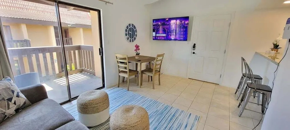 Tiki 1 Bedroom Home by RedAwning