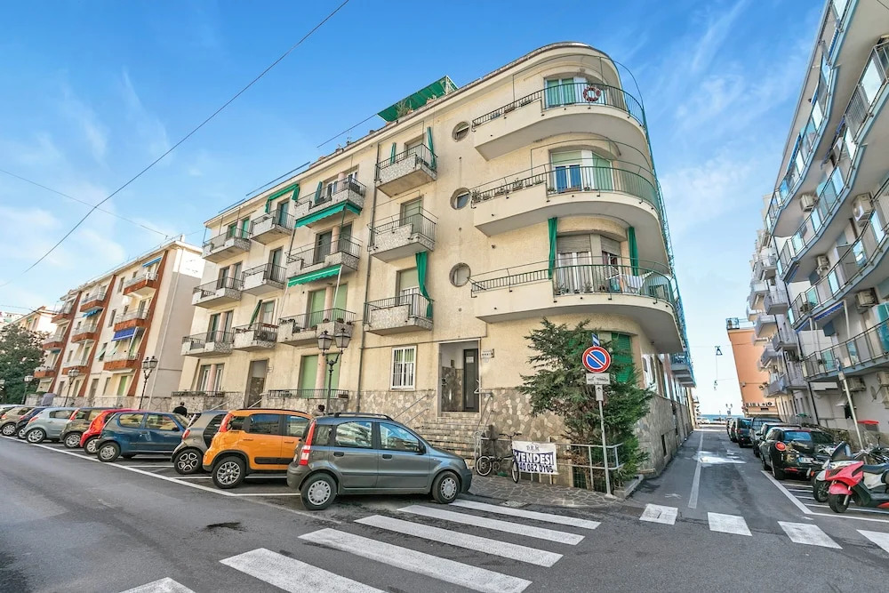 Domus 21 Near Alassio Beach