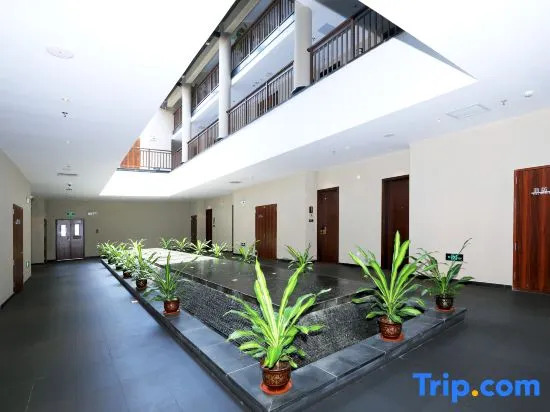 Yipin Yunjing Resort Hotel