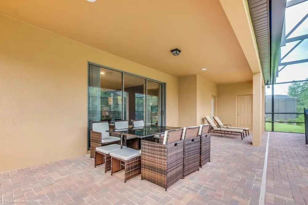 8875 Ultimate 8 Bedroom 6 Bathroom Windsor