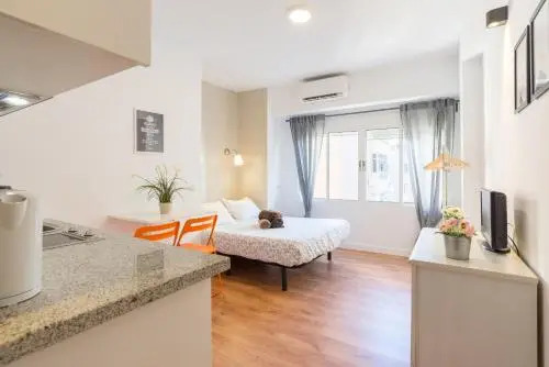 LU&CIA City Beach Malagueta 6