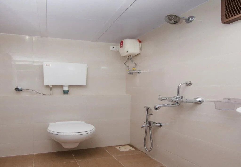 Madam Re Hospitality Bhandup By OYO Rooms
