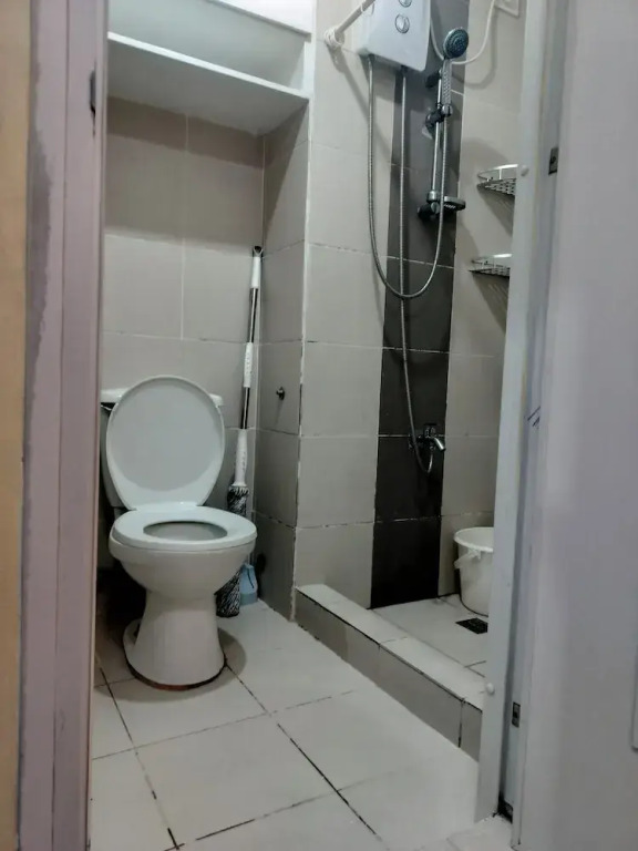Luxurious Condo in Quezon City With Private Pool