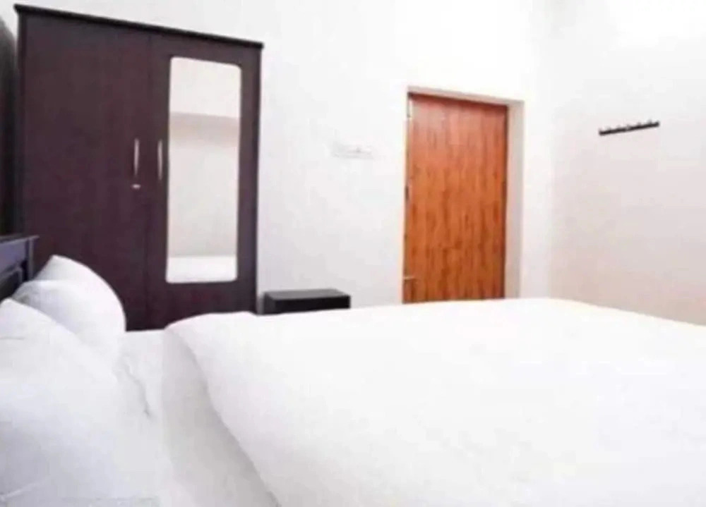 Collection Arunachaleswarar Residency