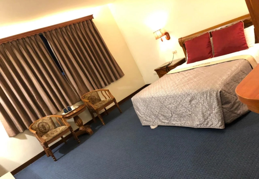 England Motel