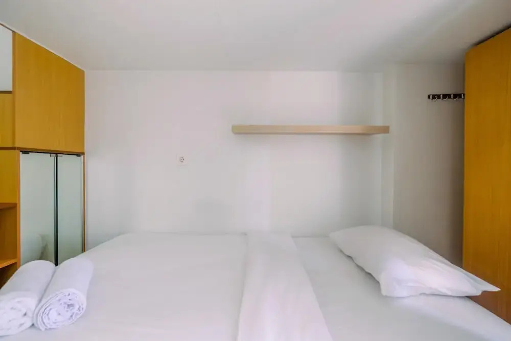 Great Deal Studio at Dave Apartment near Campus