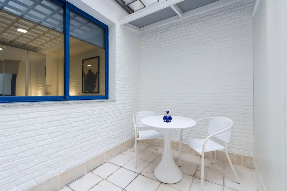 Suites Garden Apartments