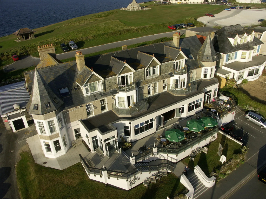 Oceanside Lifestyle Hotel